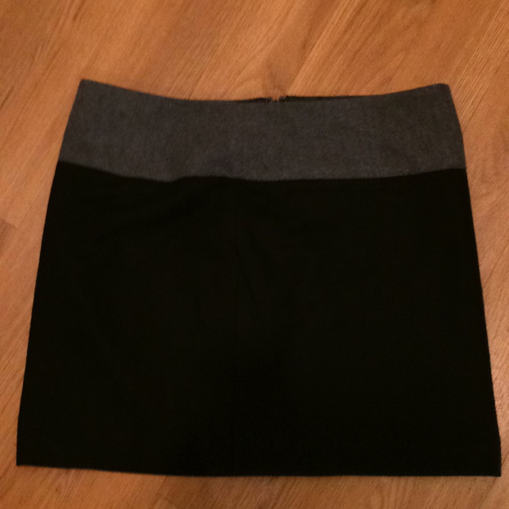 2 tone Black & Gray mini skirt